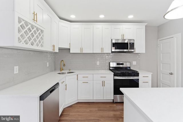 930 12TH AVE, Prospect Park, PA 19076