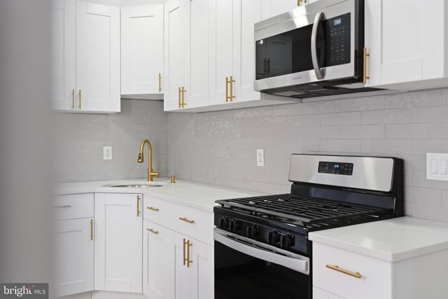 930 12TH AVE, Prospect Park, PA 19076