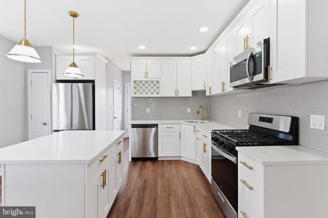 930 12TH AVE, Prospect Park, PA 19076