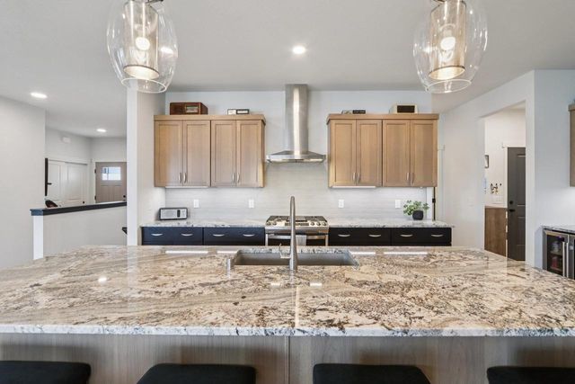 655 Ridge View Lane, Oregon, WI 53575