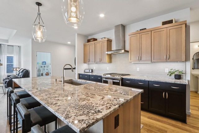 655 Ridge View Lane, Oregon, WI 53575