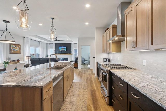 655 Ridge View Lane, Oregon, WI 53575