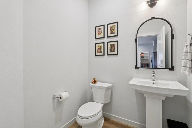 655 Ridge View Lane, Oregon, WI 53575