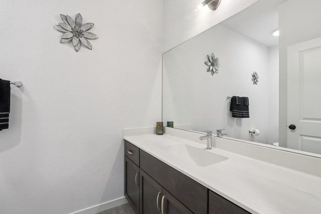 655 Ridge View Lane, Oregon, WI 53575