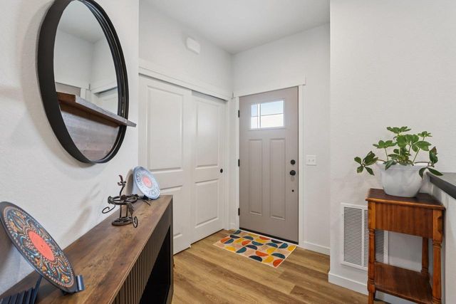 655 Ridge View Lane, Oregon, WI 53575