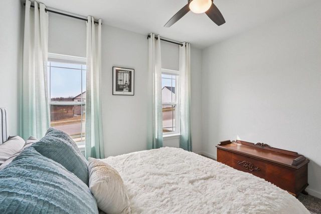 655 Ridge View Lane, Oregon, WI 53575