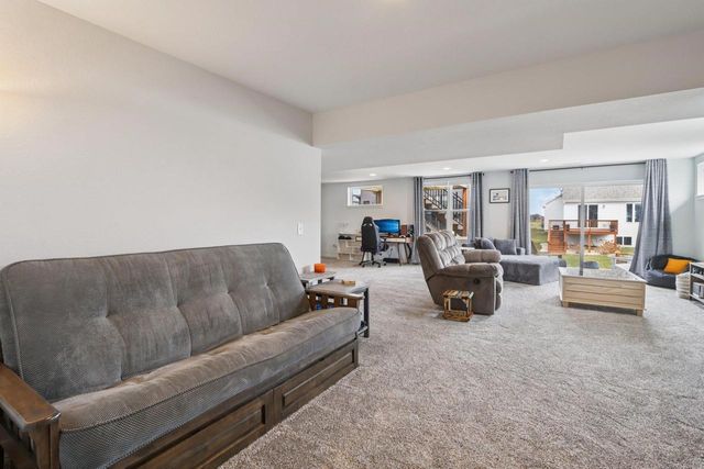 655 Ridge View Lane, Oregon, WI 53575