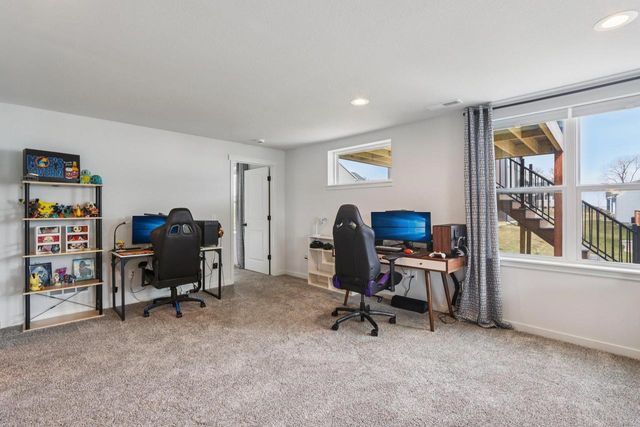 655 Ridge View Lane, Oregon, WI 53575