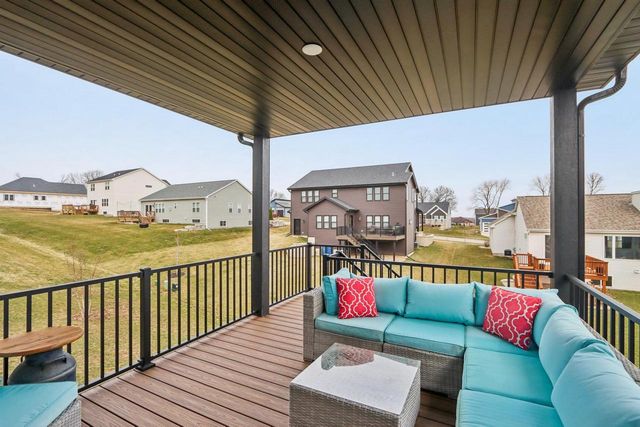 655 Ridge View Lane, Oregon, WI 53575