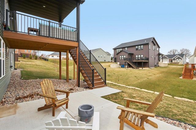 655 Ridge View Lane, Oregon, WI 53575