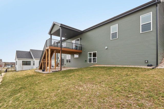 655 Ridge View Lane, Oregon, WI 53575
