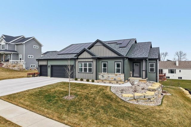 655 Ridge View Lane, Oregon, WI 53575