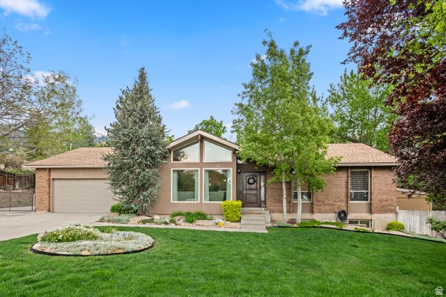 9722 S BUTTONWOOD CIR, Sandy, UT 84092