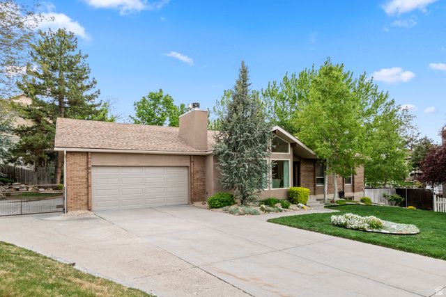 9722 S BUTTONWOOD CIR, Sandy, UT 84092