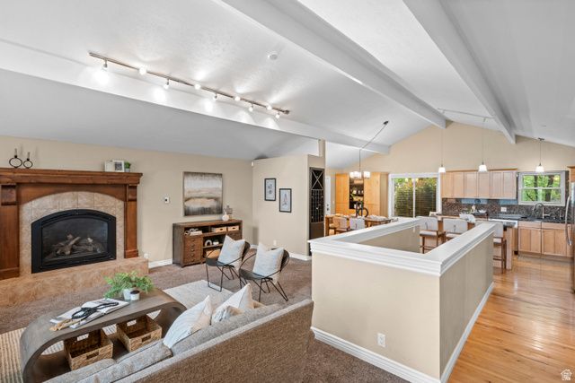 9722 S BUTTONWOOD CIR, Sandy, UT 84092