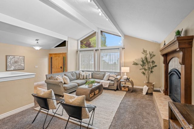 9722 S BUTTONWOOD CIR, Sandy, UT 84092
