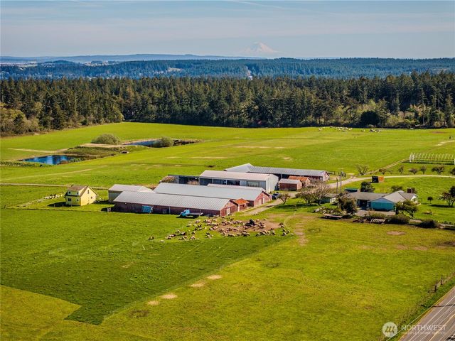 886 North West Beach Road, Coupeville, WA 98239