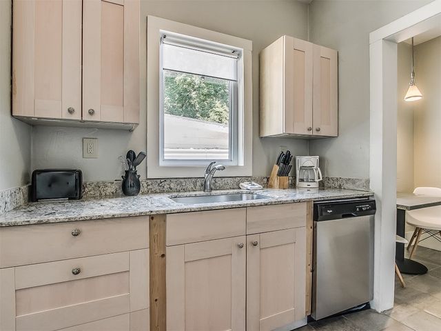 1401 W Park Place, Oklahoma City, OK 73106