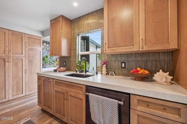 103 Comstock Drive, Ventura, CA 93001