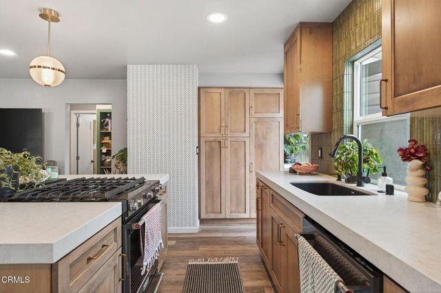 103 Comstock Drive, Ventura, CA 93001