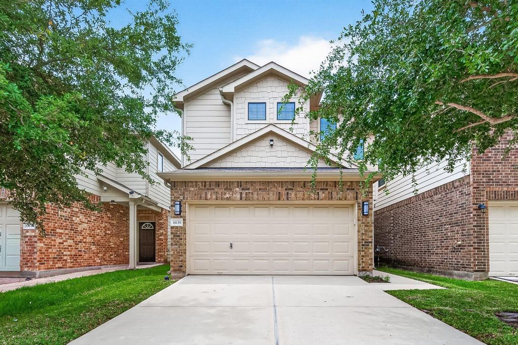 6639 Sharpstone Creek Lane, Houston, TX 77084