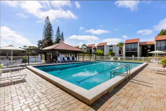 3249 BENEVA ROAD 103, Sarasota, FL 34232