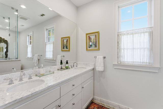 4511 Everett Dr, Nashville, TN 37215