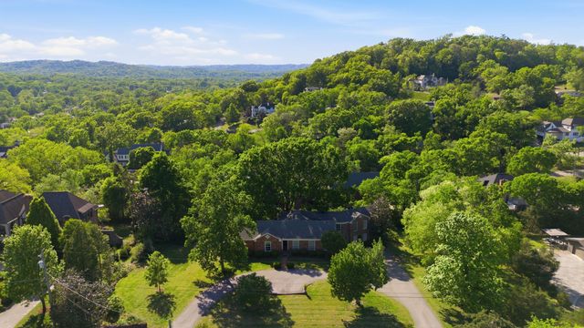 4511 Everett Dr, Nashville, TN 37215