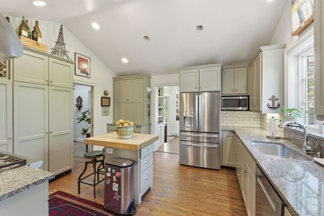 4511 Everett Dr, Nashville, TN 37215