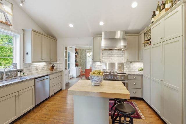 4511 Everett Dr, Nashville, TN 37215