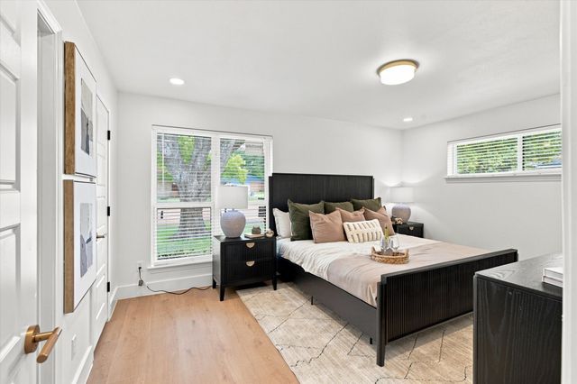 5826 Enchanted Lane, Dallas, TX 75227