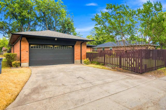 5826 Enchanted Lane, Dallas, TX 75227