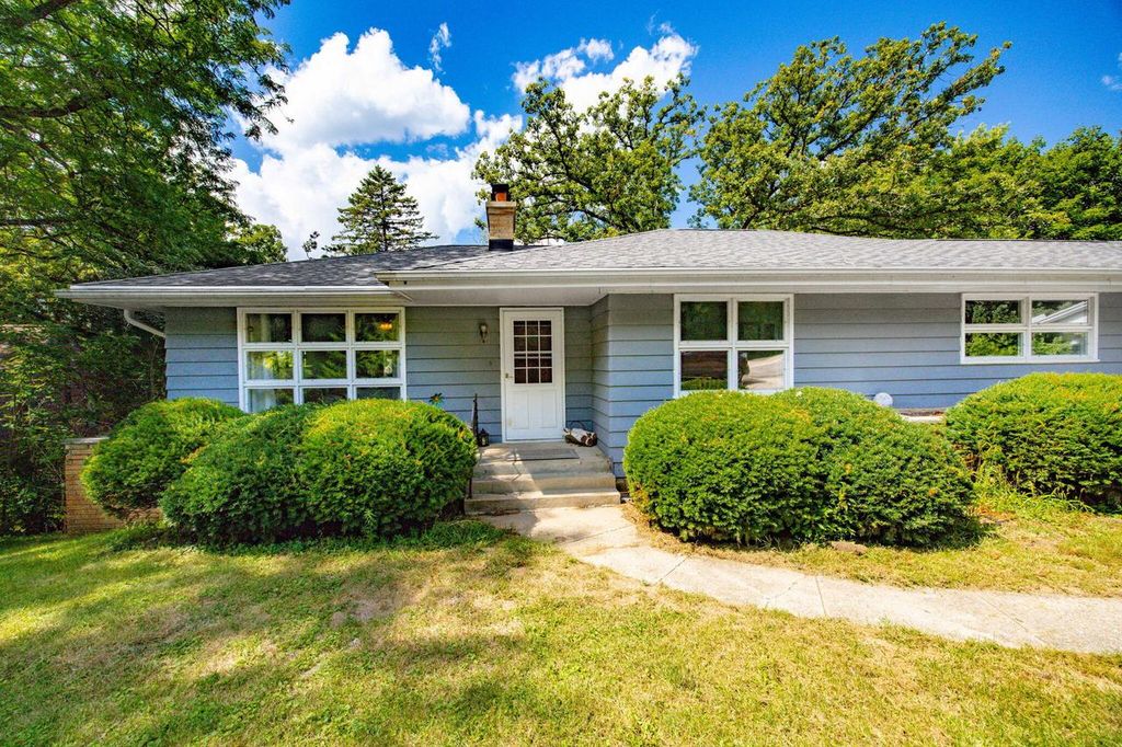 N6485 County Road P, Delavan, WI 53115