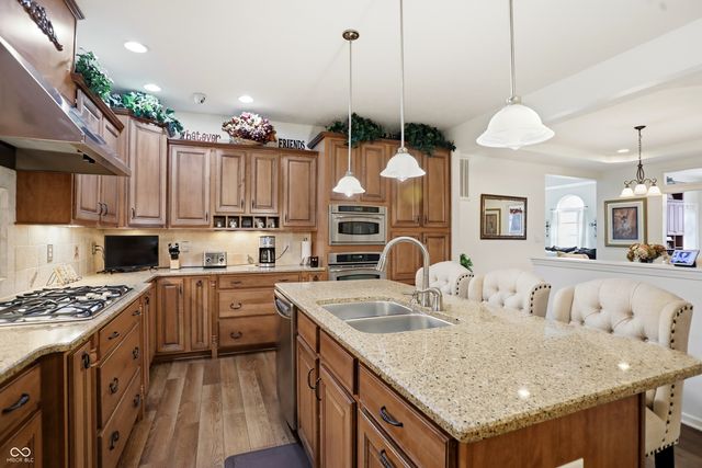 6680 Easy Street, Fishers, IN 46038