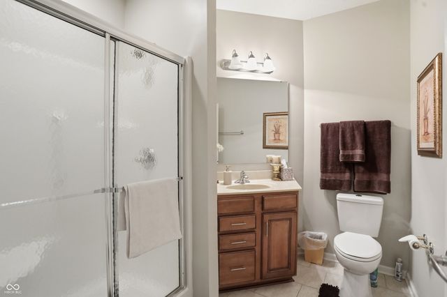 6680 Easy Street, Fishers, IN 46038