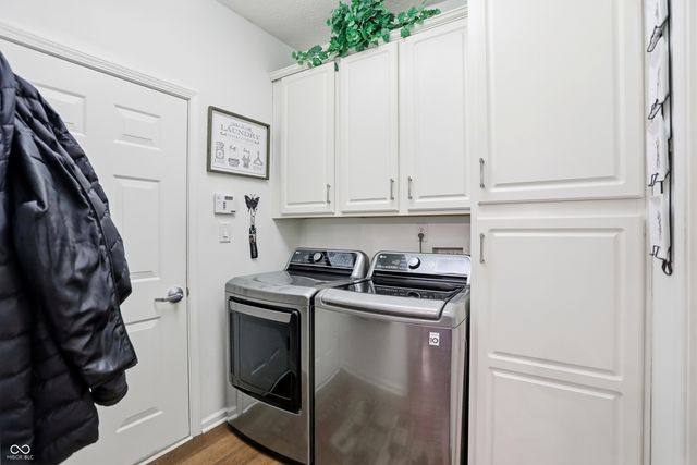 6680 Easy Street, Fishers, IN 46038