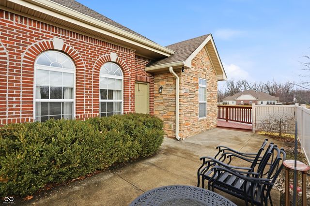 6680 Easy Street, Fishers, IN 46038