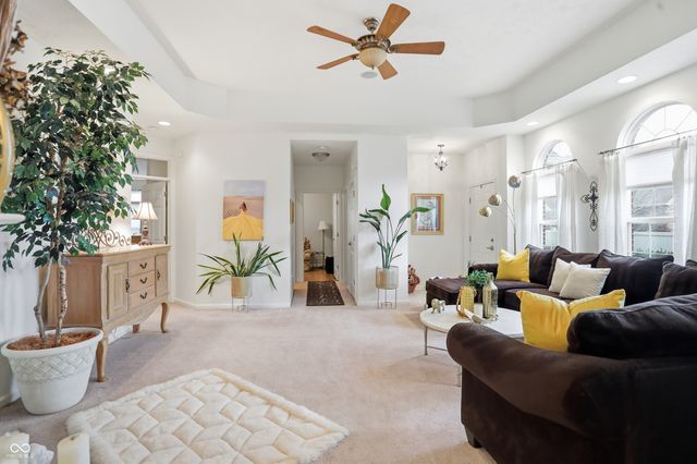 6680 Easy Street, Fishers, IN 46038