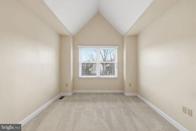 4 SUNRISE DR, Doylestown, PA 18901