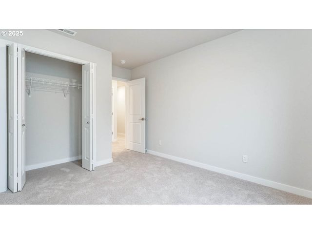 9380 Se Crystal Rose St, Happy Valley, OR 97086