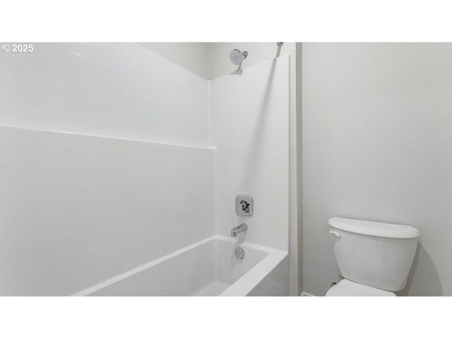 9380 Se Crystal Rose St, Happy Valley, OR 97086