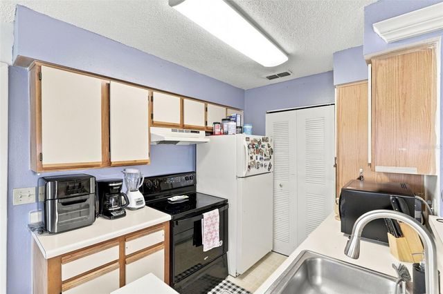 1085 S HIAWASSEE ROAD 523, Orlando, FL 32835