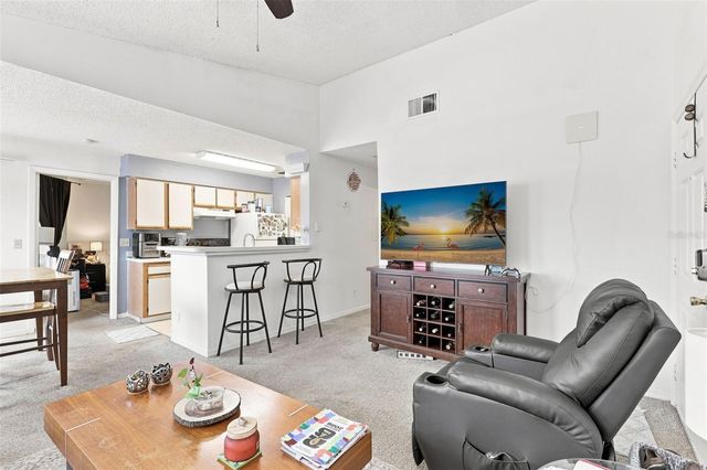 1085 S HIAWASSEE ROAD 523, Orlando, FL 32835