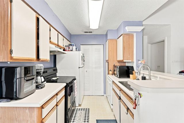 1085 S HIAWASSEE ROAD 523, Orlando, FL 32835