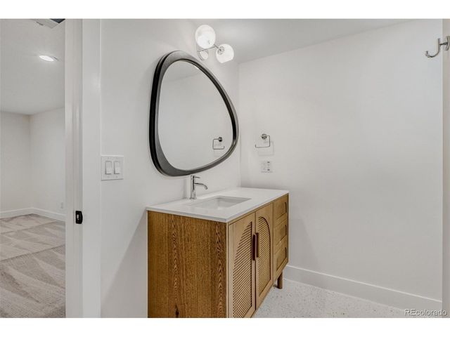 5950 E Kenyon Ave, Denver, CO 80237