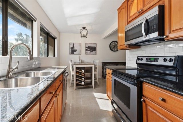 212 Springview, Irvine, CA 92620