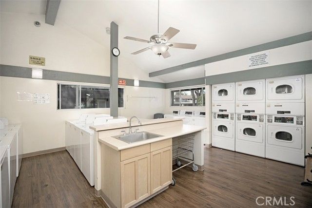 212 Springview, Irvine, CA 92620