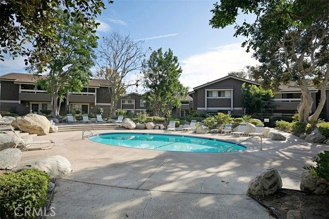 212 Springview, Irvine, CA 92620