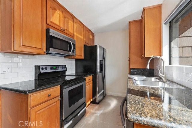 212 Springview, Irvine, CA 92620