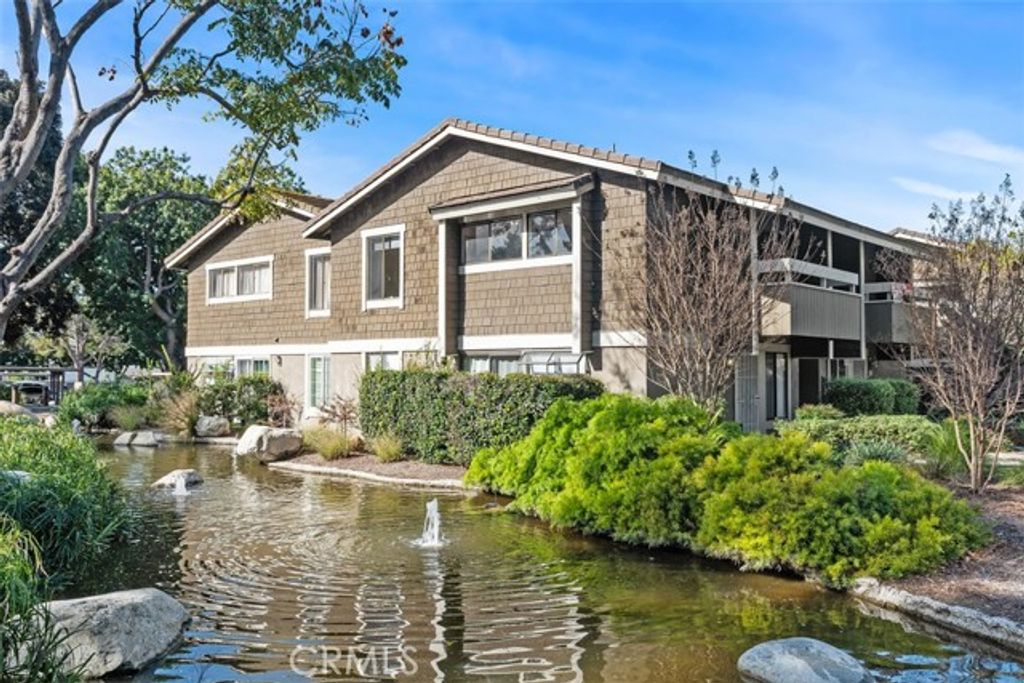 212 Springview, Irvine, CA 92620